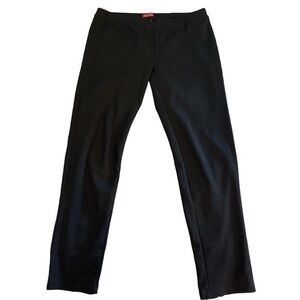 Plus Size ELLE Black Stretch Ankle Legging Pant Size 16 GUC #1034